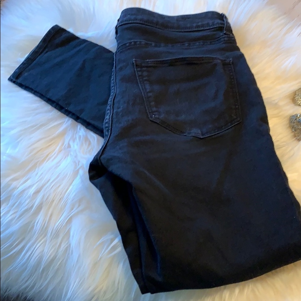 Skinny jeans regular length.